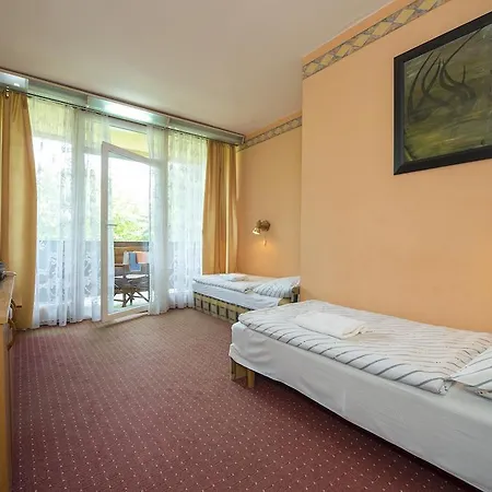Hotel Familia 2*
