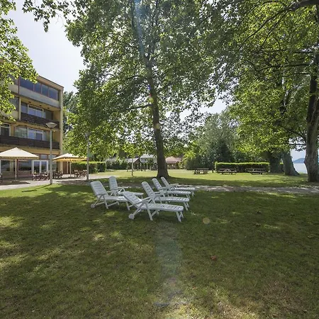 Hotel Familia Balatonboglar
